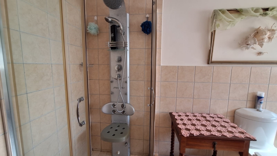 3 Bedroom Property for Sale in Stilbaai Wes Western Cape